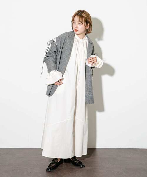 KBF（ケイビーエフ）の「フレアスリーブワンピース（ワンピース・レディース・ブラウン系その他/ブルー/オフホワイト・36/38）」の6枚目の写真