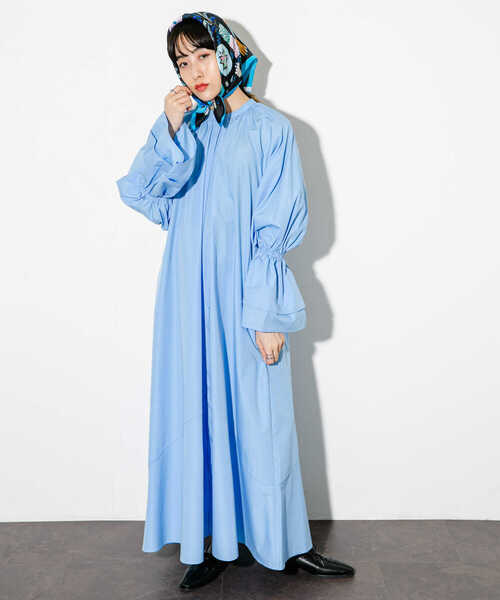 KBF（ケイビーエフ）の「フレアスリーブワンピース（ワンピース・レディース・ブラウン系その他/ブルー/オフホワイト・36/38）」の19枚目の写真