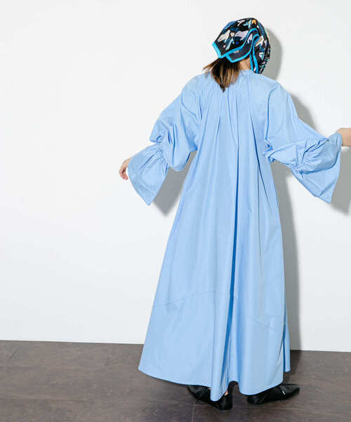 KBF（ケイビーエフ）の「フレアスリーブワンピース（ワンピース・レディース・ブラウン系その他/ブルー/オフホワイト・36/38）」の18枚目の写真