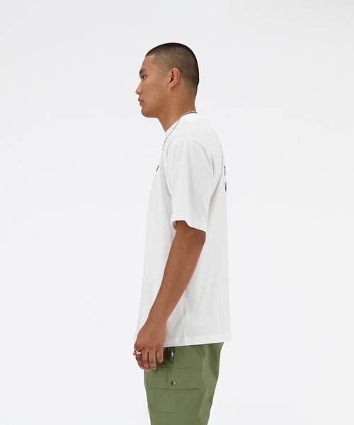NEW BALANCE（ニューバランス）の「Shifted オーバーサイズ ショートスリーブTシャツ（Tシャツ/カットソー・メンズ・ホワイト/ブラック・SMALL/XX-LARGE/X-LARGE/LARGE/MEDIUM）」の7枚目の写真