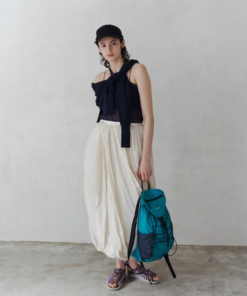 emmi(エミ)の「撥水パッカブルライトバックパック(バックパック/リュック・レディース・ターコイズブルー/ブラック/ホワイト/モカ・FREE)」の1枚目の写真