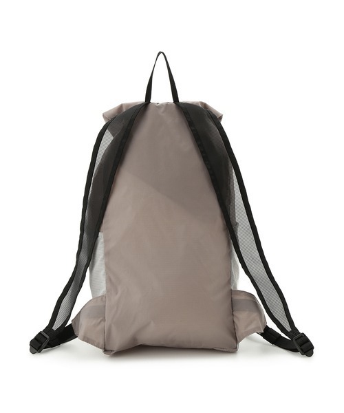 emmi(エミ)の「撥水パッカブルライトバックパック(バックパック/リュック・レディース・ターコイズブルー/ブラック/ホワイト/モカ・FREE)」の11枚目の写真