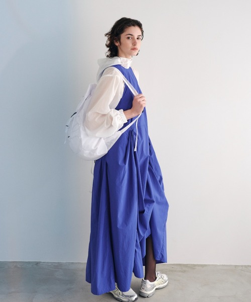 emmi(エミ)の「撥水パッカブルライトバックパック(バックパック/リュック・レディース・ターコイズブルー/ブラック/ホワイト/モカ・FREE)」の6枚目の写真