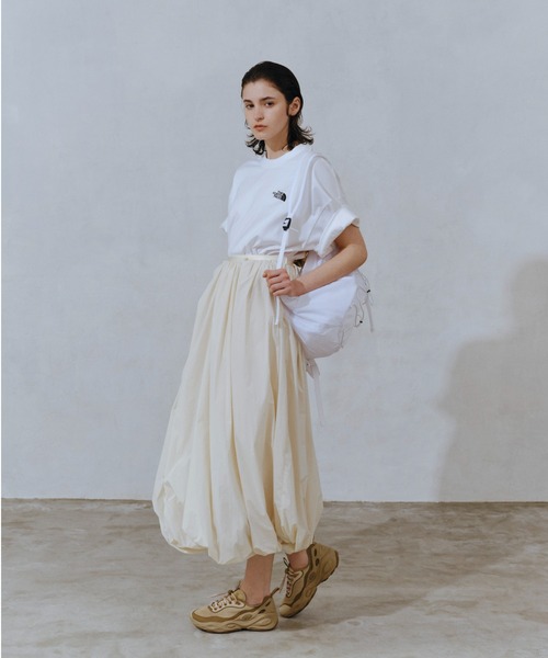 emmi(エミ)の「撥水パッカブルライトバックパック(バックパック/リュック・レディース・ターコイズブルー/ブラック/ホワイト/モカ・FREE)」の7枚目の写真