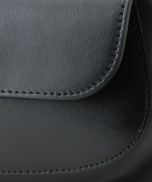 INNUE（イヌエ）の「＜INNUE＞オーバル フラップ ショルダーバッグ＜Select by EMMEL REFINES＞（ショルダーバッグ・レディース・ブラウン/ブラック・FREE）」の16枚目の写真