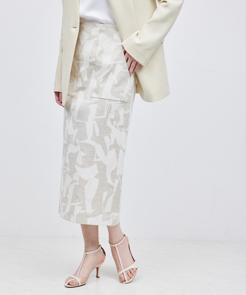 ROPE'（ロペ）の「ポケット付きタイトスカート（キカ柄/無地）（スカート・レディース・ベージュ系その他/ブラック系その他・36/38/40）」の2枚目の写真