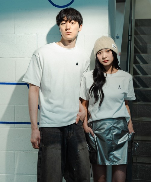 ALAND（エーランド）の「【UNISEX】ALAND／ALOGOワッペンT（Tシャツ/カットソー・レディース・ダークブラウン/ピンク/ネイビー/ホワイト/ブラック・SMALL/LARGE/MEDIUM）」の6枚目の写真