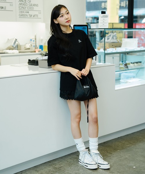 ALAND（エーランド）の「【UNISEX】ALAND／ALOGOワッペンT（Tシャツ/カットソー・レディース・ダークブラウン/ピンク/ネイビー/ホワイト/ブラック・SMALL/LARGE/MEDIUM）」の8枚目の写真