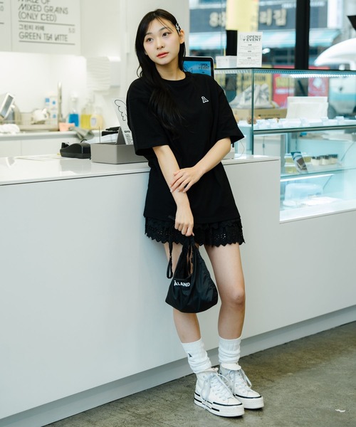 ALAND（エーランド）の「【UNISEX】ALAND／ALOGOワッペンT（Tシャツ/カットソー・レディース・ダークブラウン/ピンク/ネイビー/ホワイト/ブラック・SMALL/LARGE/MEDIUM）」の9枚目の写真