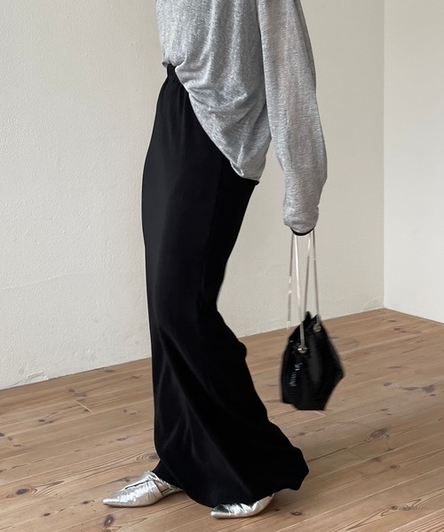 wee9s（ウィークス）の「daily daily super stretch pleats skirt / セルフカット可能なスーパーストレッチプリーツスカート [スーパーロング]（スカート・レディース・ブラック・LONG）」の4枚目の写真