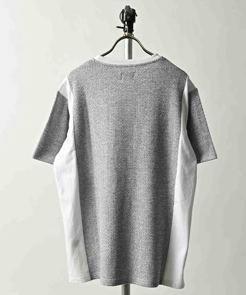 MMMM（エムエムエムエム）の「MMMM/イレギュラーテレコ　サイドパネルドTEE（Tシャツ/カットソー・メンズ・ブラック/ホワイト/ベージュ・LARGE/MEDIUM）」の4枚目の写真