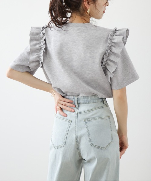 AMELY（エミリー）の「フリルショルダートップス（Tシャツ/カットソー