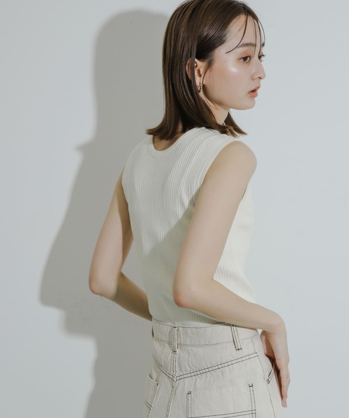 SENSE OF PLACE by URBAN RESEARCH（センスオブプレイスバイアーバンリサーチ）の「2WAYノースリーブセーター（ニット/セーター・レディース・ブラウン/イエロー/ブラック/オフホワイト・ONE）」の6枚目の写真