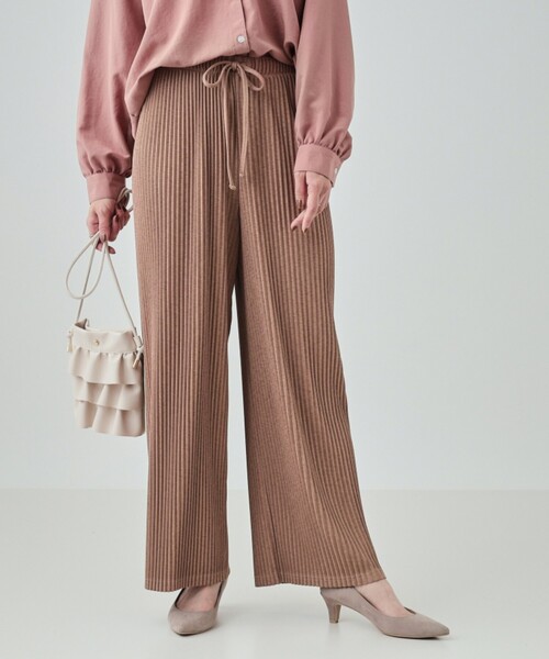 SHOO・LA・RUE（シューラルー）の「【高レビュー/洗える】ゆるリラックス プリーツイージーパンツ（その他パンツ・レディース・ダークグレー/ブラック/キャメル/ライトベージュ/ブルー系その他・02/03/04）」の8枚目の写真