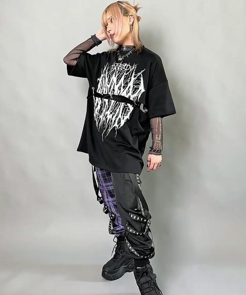 SPINNS（スピンズ）の「ボーン×スタッズ チェーンネックレス（ネックレス・レディース・アンティークシルバー・ONESIZE）」の9枚目の写真