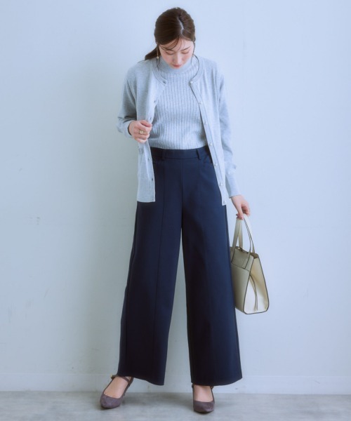 7days Life Styling（セブンデイズライフスタイリング）の「パール調ボタンクルーネック万能ニットカーディガン（静電防止・毛玉になりにくい・UVカット・タンブル乾燥OK）（カーディガン/ボレロ・レディース・グリーン系/ベージュ/ブラック/レッド系/杢グレー・LL/L/M/S）」の19枚目の写真