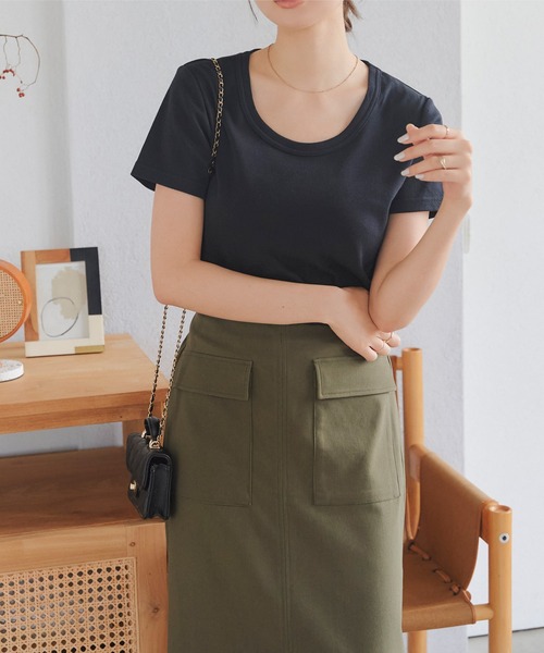 KOBE LETTUCE(コウベレタス)の「シルクタッチコットン深UネックTシャツ(Tシャツ/カットソー・レディース・オフホワイト/ベージュ/ブラック/アイボリー系/ブラック系/アイボリー系1/ベージュ系/ホワイト系・L/M/L1/M1)」の12枚目の写真