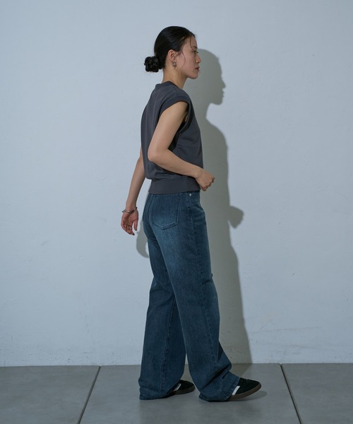 COLONY 2139（コロニートゥーワンスリーナイン）の「WEB・一部店舗限定 / Vネックスウエットベスト（ベスト・レディース・アイボリー/ブラック/チャコールグレー・FREE）」の13枚目の写真