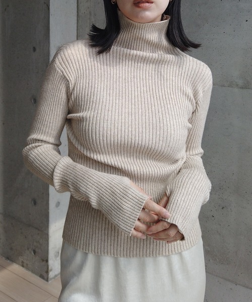 y/m by RIKA（イムバイリカ）の「MIXニットハイネックトップス（ニット/セーター・レディース・ベージュ/チャコールグレー/カーキ・FREE）」の6枚目の写真