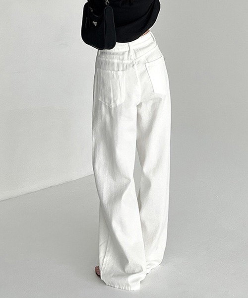 LAFFMO（ラフモ）の「ドロスト付きワイドデニムパンツ（デニムパンツ・レディース・ホワイト/ブルー・L/M）」の12枚目の写真