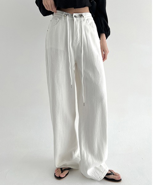 LAFFMO（ラフモ）の「ドロスト付きワイドデニムパンツ（デニムパンツ・レディース・ホワイト/ブルー・L/M）」の20枚目の写真