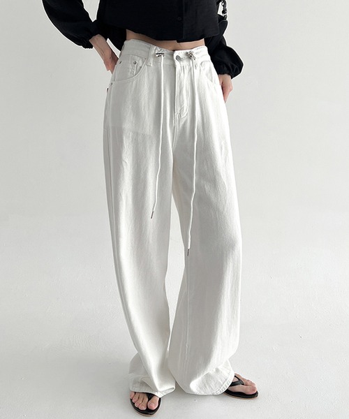 LAFFMO（ラフモ）の「ドロスト付きワイドデニムパンツ（デニムパンツ・レディース・ホワイト/ブルー・L/M）」の21枚目の写真