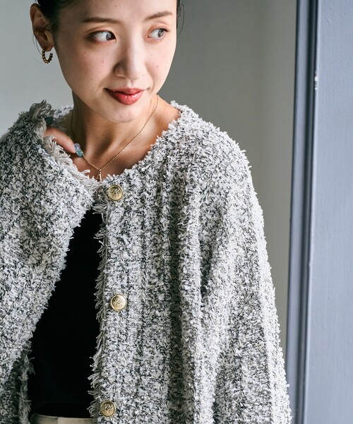 FREAK'S STORE(フリークスストア)の「限定展開 ジャガード ニット 金ボタン カーデ(カーディガン/ボレロ・レディース・ブラック/ナチュラル/グレー/ブルー・フリ-)」の11枚目の写真