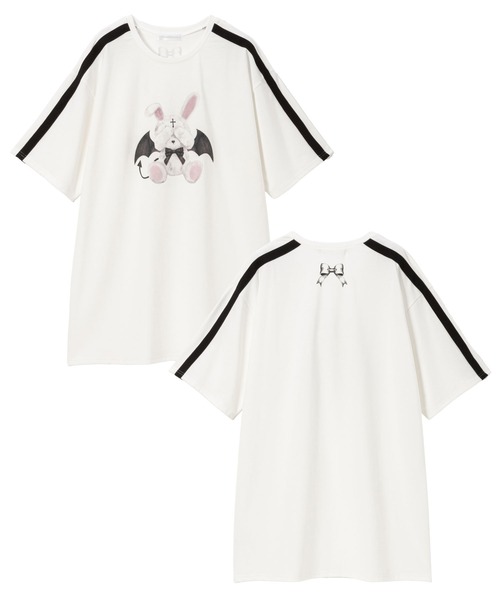 DearMyLove(ディアマイラブ)の「選べるプリントビッグT(Tシャツ/カットソー・レディース・ブラック×レッド/ホワイト系その他2/ホワイト系その他3/ホワイト系その他4/ホワイト系その他5/ブラック系その他2/ブラック×ベージュ/ブラック×ホワイト/ホワイト系その他/ブラック系その他/ホワイト/ブラック・FREE)」の5枚目の写真