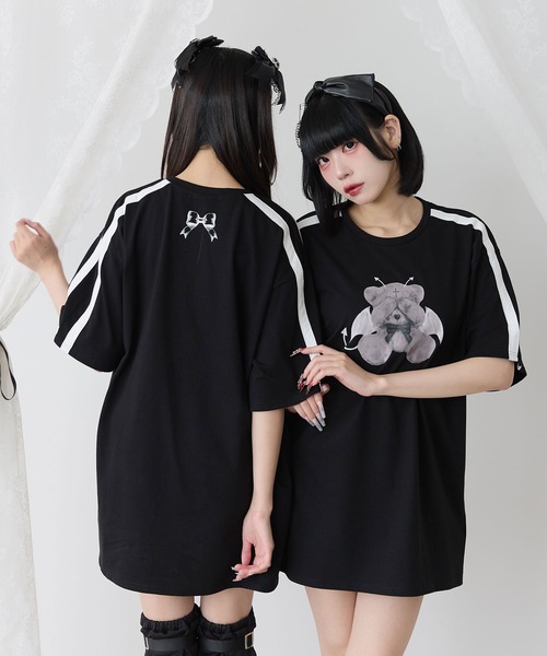 DearMyLove(ディアマイラブ)の「選べるプリントビッグT(Tシャツ/カットソー・レディース・ブラック×レッド/ホワイト系その他2/ホワイト系その他3/ホワイト系その他4/ホワイト系その他5/ブラック系その他2/ブラック×ベージュ/ブラック×ホワイト/ホワイト系その他/ブラック系その他/ホワイト/ブラック・FREE)」の11枚目の写真