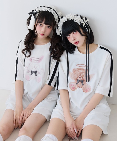 DearMyLove(ディアマイラブ)の「選べるプリントビッグT(Tシャツ/カットソー・レディース・ブラック×レッド/ホワイト系その他2/ホワイト系その他3/ホワイト系その他4/ホワイト系その他5/ブラック系その他2/ブラック×ベージュ/ブラック×ホワイト/ホワイト系その他/ブラック系その他/ホワイト/ブラック・FREE)」の21枚目の写真