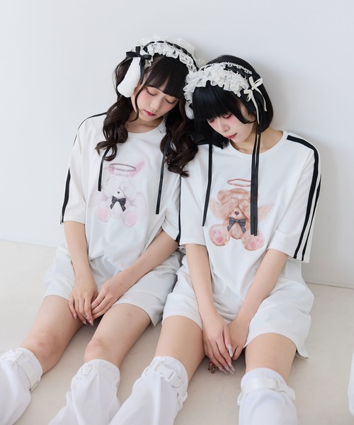 DearMyLove(ディアマイラブ)の「選べるプリントビッグT(Tシャツ/カットソー・レディース・ブラック×レッド/ホワイト系その他2/ホワイト系その他3/ホワイト系その他4/ホワイト系その他5/ブラック系その他2/ブラック×ベージュ/ブラック×ホワイト/ホワイト系その他/ブラック系その他/ホワイト/ブラック・FREE)」の22枚目の写真