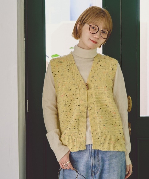 unclip（アンクリップ）の「トグルボタンニットベスト（ベスト・レディース・イエロー/ブラウン・FREE）」の21枚目の写真