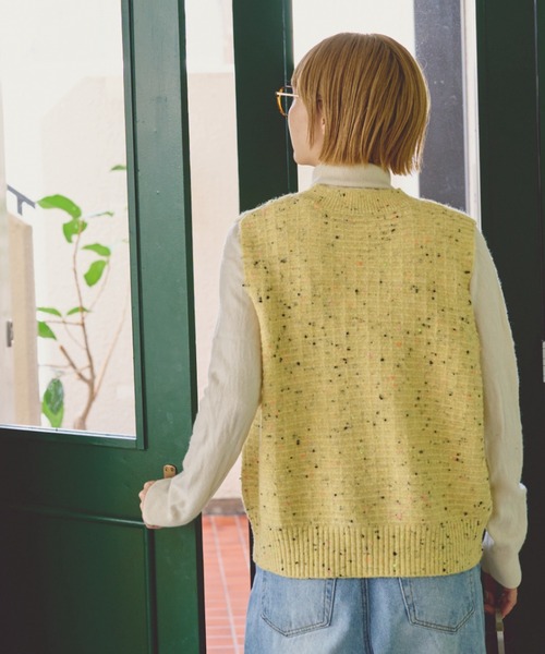 unclip（アンクリップ）の「トグルボタンニットベスト（ベスト・レディース・イエロー/ブラウン・FREE）」の20枚目の写真