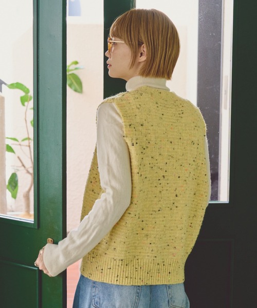 unclip（アンクリップ）の「トグルボタンニットベスト（ベスト・レディース・イエロー/ブラウン・FREE）」の19枚目の写真
