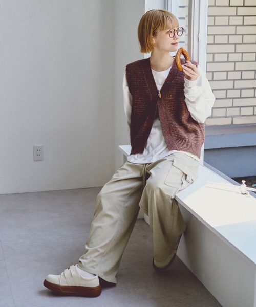 unclip（アンクリップ）の「トグルボタンニットベスト（ベスト・レディース・イエロー/ブラウン・FREE）」の12枚目の写真