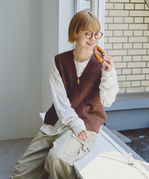 unclip（アンクリップ）の「トグルボタンニットベスト（ベスト・レディース・イエロー/ブラウン・FREE）」の11枚目の写真