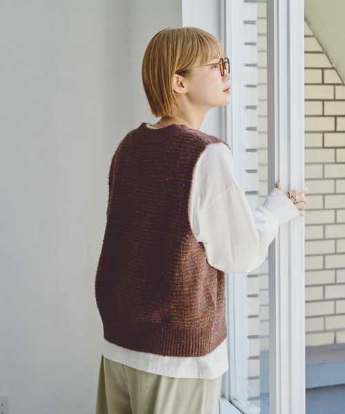 unclip（アンクリップ）の「トグルボタンニットベスト（ベスト・レディース・イエロー/ブラウン・FREE）」の9枚目の写真