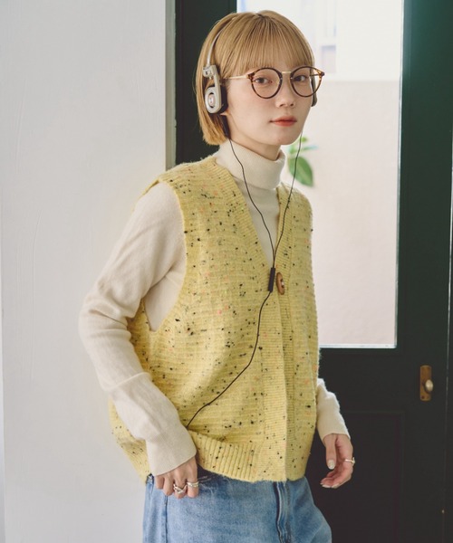 unclip（アンクリップ）の「トグルボタンニットベスト（ベスト・レディース・イエロー/ブラウン・FREE）」の22枚目の写真