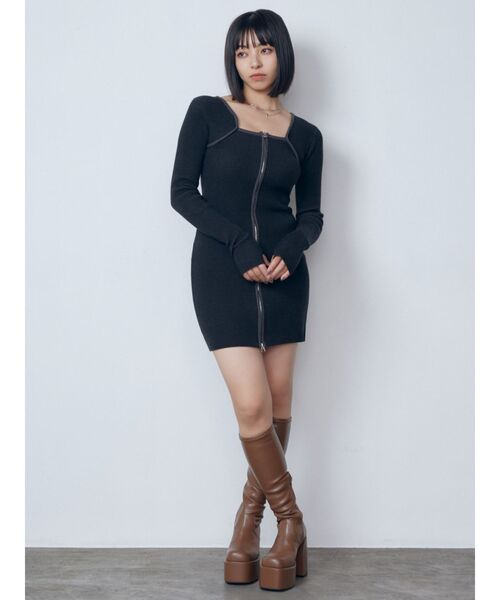 EMODA(エモダ)の「プレーティングリブジップワンピース(ワンピース・レディース・ベージュ/ブラック/グレー・FREE)」の11枚目の写真