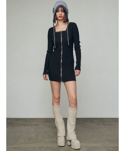 EMODA(エモダ)の「プレーティングリブジップワンピース(ワンピース・レディース・ベージュ/ブラック/グレー・FREE)」の19枚目の写真