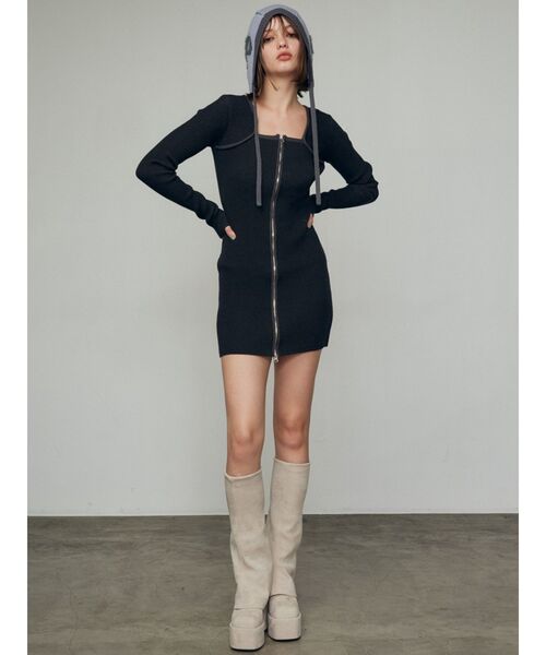 EMODA(エモダ)の「プレーティングリブジップワンピース(ワンピース・レディース・ベージュ/ブラック/グレー・FREE)」の20枚目の写真