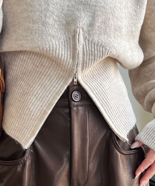 CELENA BEATS（セレナビーツ）の「裾ハーフジップ クルーネック