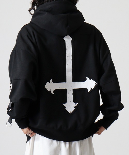 Dark cross pullover hoodie / 闇系クロスアップリケプルオーバーパーカー unisex（パーカー）｜RE730（アールイーセブンサーティー）