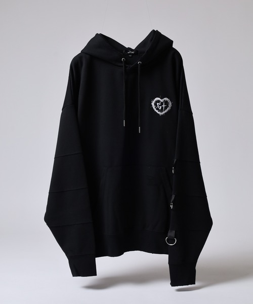 RE730(アールイーセブンサーティー)の「Dark cross pullover hoodie / 闇系クロスアップリケプルオーバーパーカー unisex(パーカー・メンズ・レッド/ブラック系2/ブラック系3・L/M/XL)」の18枚目の写真