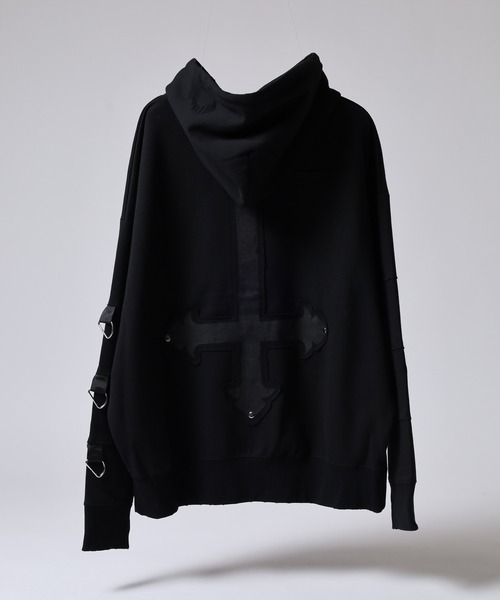 RE730(アールイーセブンサーティー)の「Dark cross pullover hoodie / 闇系クロスアップリケプルオーバーパーカー unisex(パーカー・メンズ・レッド/ブラック系2/ブラック系3・L/M/XL)」の17枚目の写真