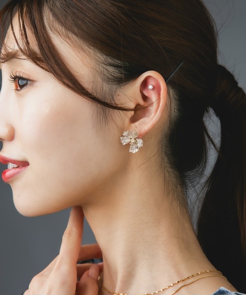 Os accessory(オズアクセサリー)の「【金属アレルギー対応】Os -オズ- ビーズフラワーピアス(ピアス(両耳用)・レディース・ゴールド/シルバー・FREE)」の14枚目の写真