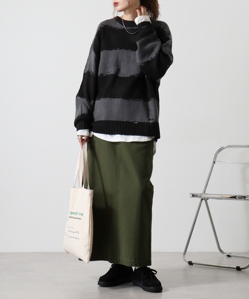 bike star（バイクスター）の「Distressed border crew knit / ダメージ加工ボーダークルーニット unisex（ニット/セーター・メンズ・ブラック×グレー/ホワイト×ブラック/ブラック×レッド・M/L）」の11枚目の写真