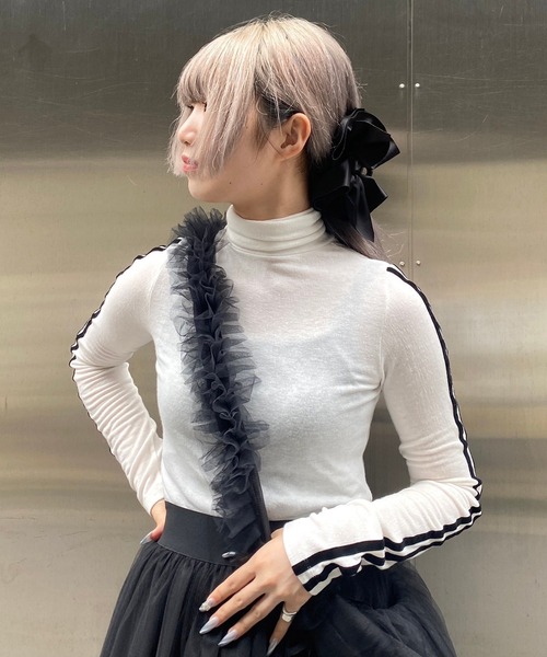 Narcissus(ナルシス)の「【Narcissus】ラインタートルトップ(Tシャツ/カットソー・レディース・ブラック/ホワイト・FREE)」の18枚目の写真