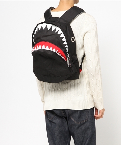 MORN CREATIONS go slow caravan 宇宙シャークバッグ MORN CREATIONS go slow caravan 宇宙シャークバッグ