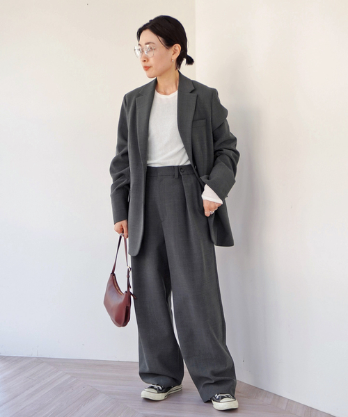 MANU ATELIER(マニュ アトリエ)の「【MANU ATELIER/マニュ アトリエ】Half moon BAG(burgundy)(ハンドバッグ・レディース・ボルドー・FREE)」の4枚目の写真